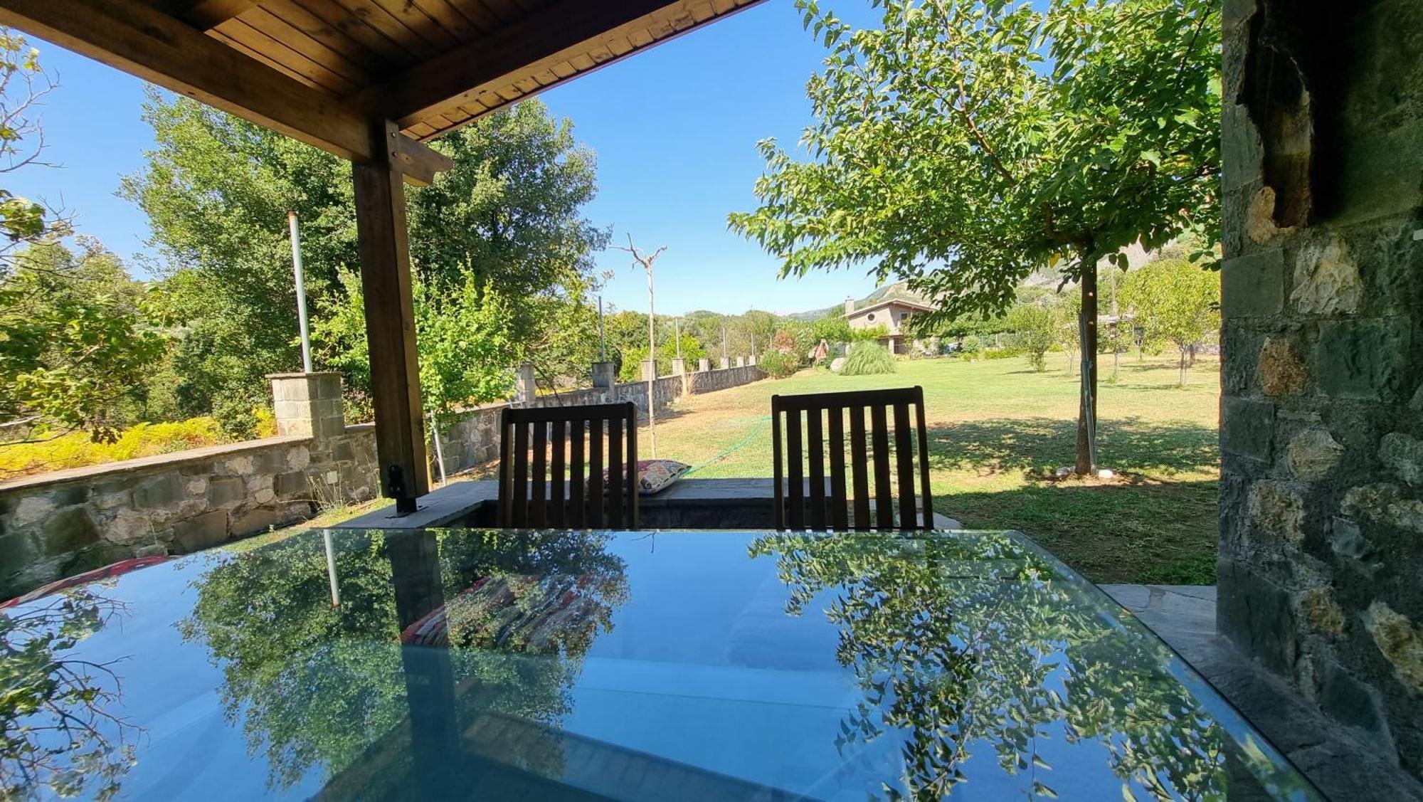 House With Big Garden And Barbeque In Nature Vourgareli Exterior photo